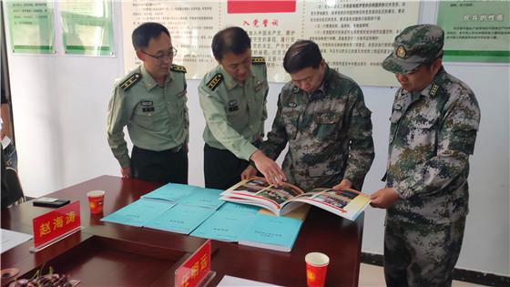 河北省軍區(qū)副政委要文須一行到范家莊鄉(xiāng)王家莊村調(diào)研指導(dǎo)工作